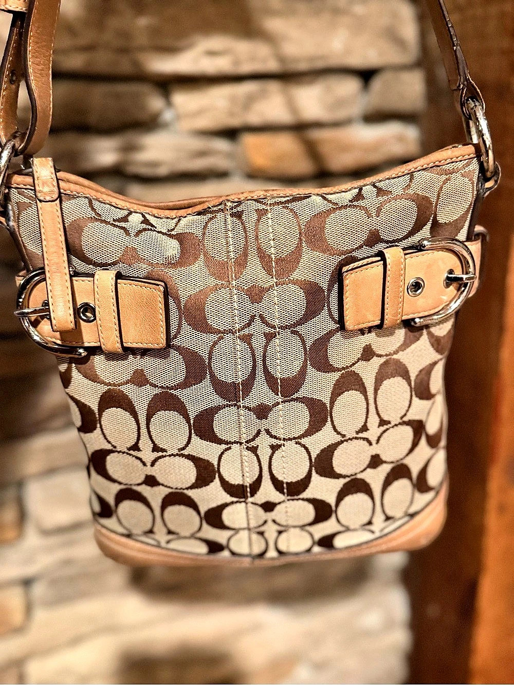 Coach Vintage Bleecker Signature Canvas & Leather Duffle Bucket Bag Buckle Detai